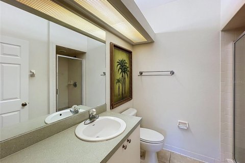 Condo in Winter Haven, Florida, 2 bedrooms № 2383976 - photo 12