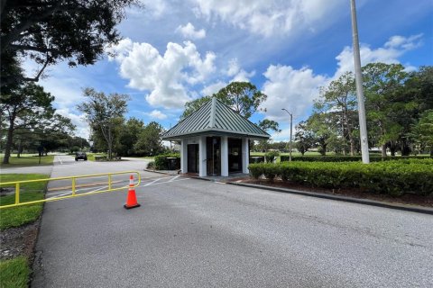 Condo in Winter Haven, Florida, 2 bedrooms № 2383976 - photo 20