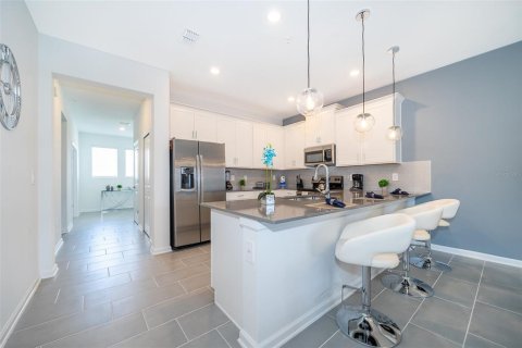 Condominio en alquiler en Davenport, Florida, 3 dormitorios, 166.11 m2 № 1592010 - foto 12