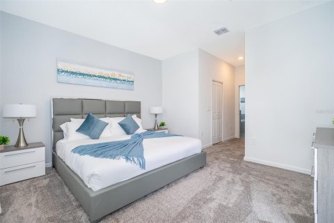Condominio en alquiler en Davenport, Florida, 3 dormitorios, 166.11 m2 № 1592010 - foto 3