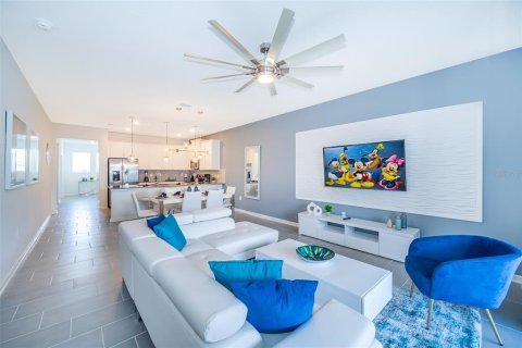 Condominio en alquiler en Davenport, Florida, 3 dormitorios, 166.11 m2 № 1592010 - foto 18