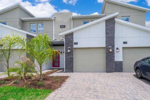 Condominio en alquiler en Davenport, Florida, 3 dormitorios, 166.11 m2 № 1592010 - foto 1