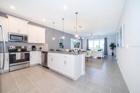 Condominio en alquiler en Davenport, Florida, 3 dormitorios, 166.11 m2 № 1592010 - foto 10