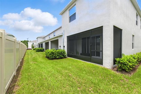 Touwnhouse à vendre à Land O' Lakes, Floride: 3 chambres, 163.32 m2 № 1822460 - photo 23