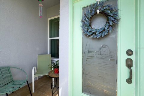 House in New Port Richey, Florida 2 bedrooms, 101.82 sq.m. № 1911523 - photo 4