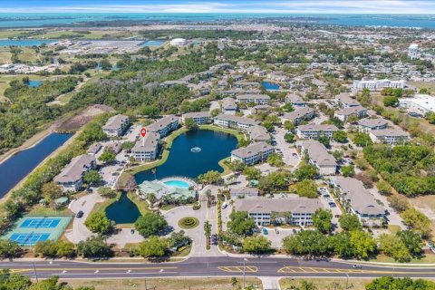 Condo in Bradenton, Florida, 1 bedroom № 2204456 - photo 3