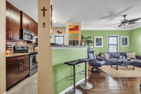 Condo in Bradenton, Florida, 1 bedroom № 2204456 - photo 12