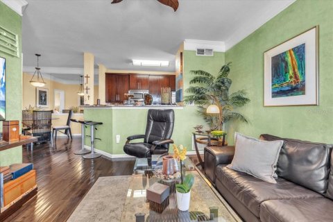 Condo in Bradenton, Florida, 1 bedroom № 2204456 - photo 10