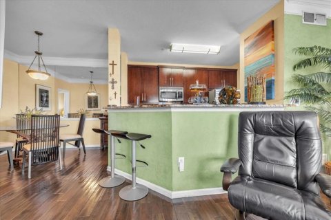 Condo in Bradenton, Florida, 1 bedroom № 2204456 - photo 11