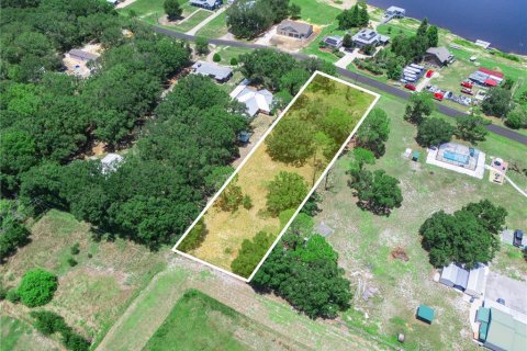 Terreno en Frostproof, Florida № 2209030
