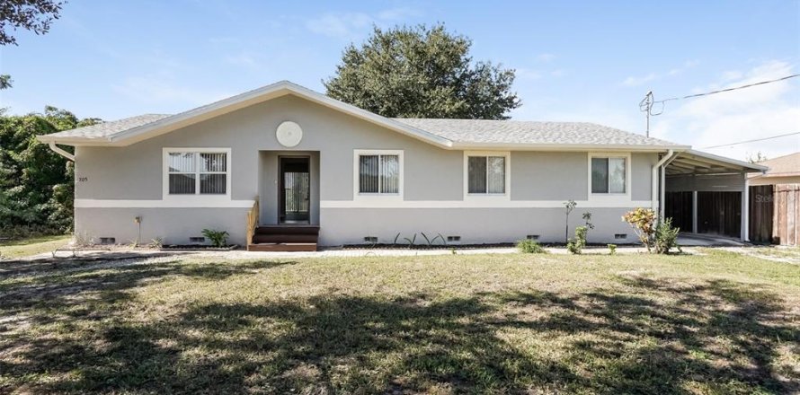 Villa ou maison à Lehigh Acres, Floride 4 chambres, 133.87 m2 № 2379354