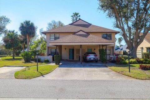 Adosado en venta en Bradenton, Florida, 3 dormitorios, 134.62 m2 № 1519340 - foto 2