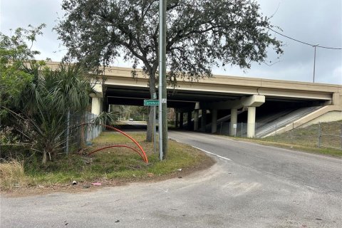 Immobilier commercial à vendre à Tampa, Floride: 124.49 m2 № 1778700 - photo 9