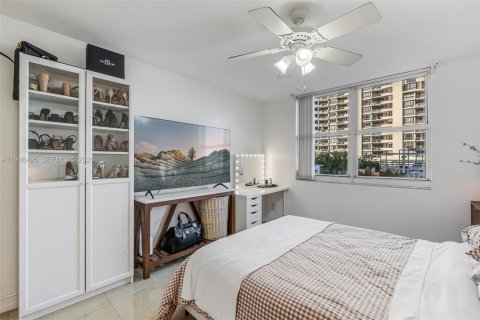 Copropriété à vendre à Miami, Floride: 1 chambre, 68.28 m2 № 2004222 - photo 14