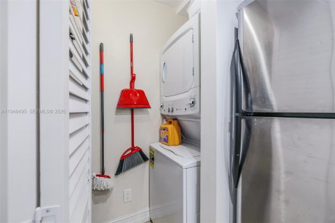 Copropriété à vendre à Miami, Floride: 1 chambre, 68.28 m2 № 2004222 - photo 17