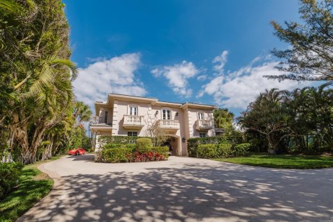 Casa en venta en Jupiter Island, Florida, 7 dormitorios, 680.32 m2 № 2246458 - foto 4