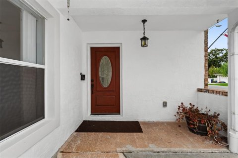 Villa ou maison à vendre à New Port Richey, Floride: 3 chambres, 174.1 m2 № 2285439 - photo 7