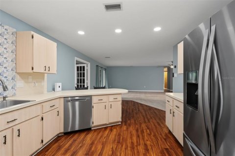 Villa ou maison à vendre à New Port Richey, Floride: 3 chambres, 174.1 m2 № 2285439 - photo 21