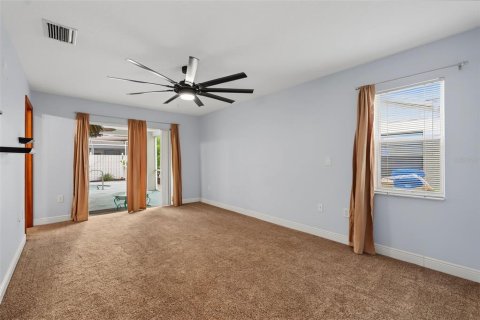 Villa ou maison à vendre à New Port Richey, Floride: 3 chambres, 174.1 m2 № 2285439 - photo 25