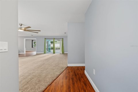 Villa ou maison à vendre à New Port Richey, Floride: 3 chambres, 174.1 m2 № 2285439 - photo 9