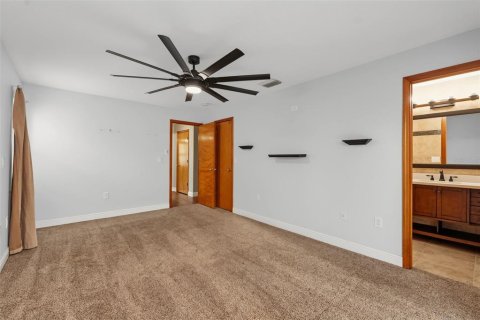 Villa ou maison à vendre à New Port Richey, Floride: 3 chambres, 174.1 m2 № 2285439 - photo 26