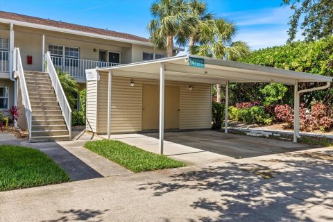 Condo in Venice, Florida, 2 bedrooms № 2106389 - photo 2