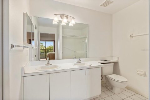 Condo in Venice, Florida, 2 bedrooms № 2106389 - photo 20