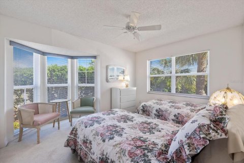 Condo in Venice, Florida, 2 bedrooms № 2106389 - photo 29