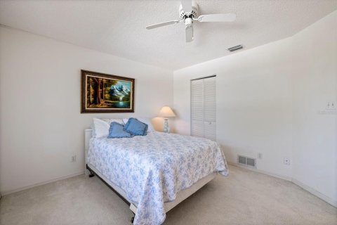 Condo in Venice, Florida, 2 bedrooms № 2106389 - photo 27