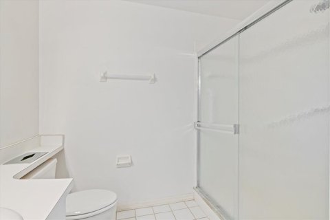 Condo in Venice, Florida, 2 bedrooms № 2106389 - photo 24