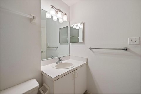 Condo in Venice, Florida, 2 bedrooms № 2106389 - photo 23