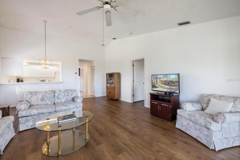 Condo in Venice, Florida, 2 bedrooms № 2106389 - photo 30