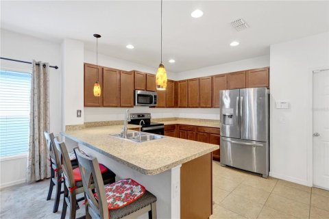House in Kissimmee, Florida 4 bedrooms, 157.84 sq.m. № 2097424 - photo 4