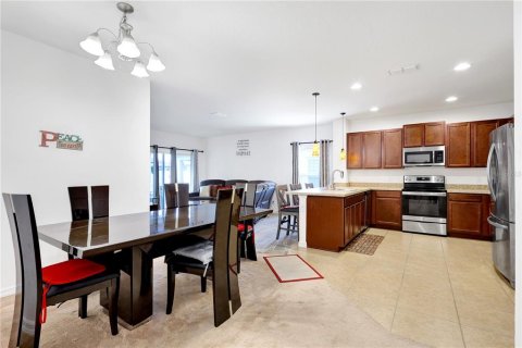 House in Kissimmee, Florida 4 bedrooms, 157.84 sq.m. № 2097424 - photo 5