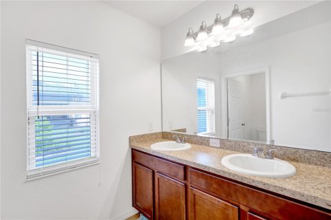House in Kissimmee, Florida 4 bedrooms, 157.84 sq.m. № 2097424 - photo 11