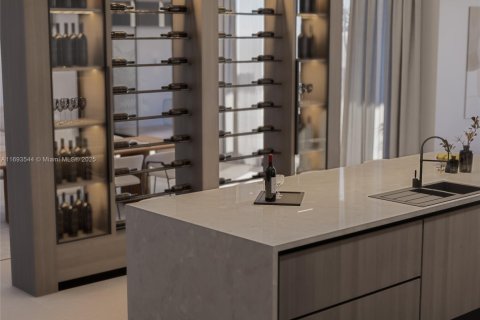 Casa en venta en North Miami, Florida, 6 dormitorios, 570.98 m2 № 2015025 - foto 13