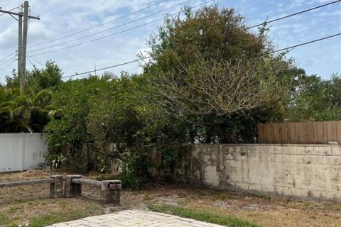 Casa en venta en Tampa, Florida, 3 dormitorios, 163.42 m2 № 1677650 - foto 23