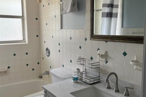 Casa en venta en Tampa, Florida, 3 dormitorios, 163.42 m2 № 1677650 - foto 17