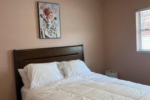Casa en venta en Tampa, Florida, 3 dormitorios, 163.42 m2 № 1677650 - foto 19