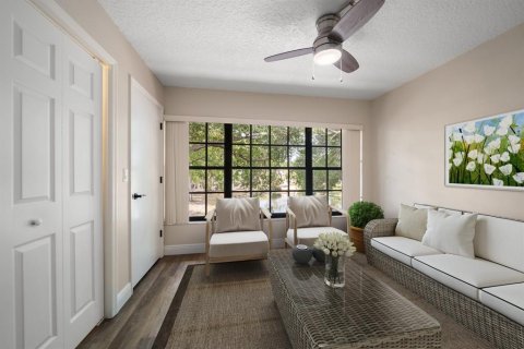 Condo in Dunedin, Florida, 2 bedrooms  № 1662520 - photo 9