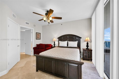 Condominio en alquiler en Hallandale Beach, Florida, 2 dormitorios, 134.52 m2 № 2339854 - foto 22