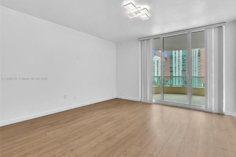 Condominio en alquiler en Aventura, Florida, 2 dormitorios, 162.58 m2 № 1799178 - foto 28
