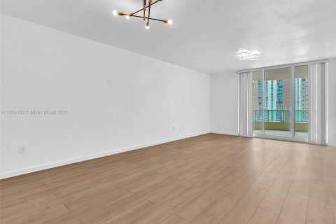 Condominio en alquiler en Aventura, Florida, 2 dormitorios, 162.58 m2 № 1799178 - foto 22