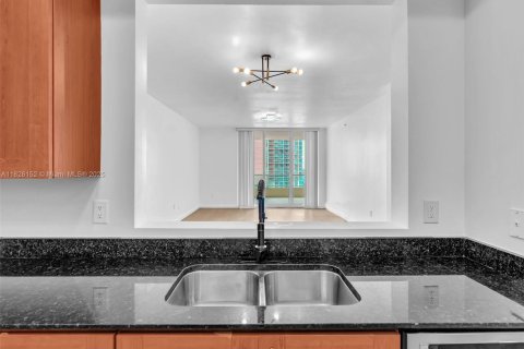 Condominio en alquiler en Aventura, Florida, 2 dormitorios, 162.58 m2 № 1799178 - foto 21