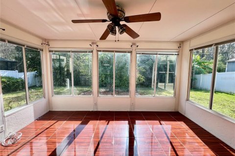 House in Wesley Chapel, Florida 3 bedrooms, 139.82 sq.m. № 2258895 - photo 19