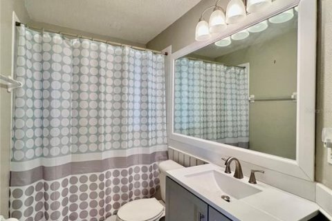 House in Wesley Chapel, Florida 3 bedrooms, 139.82 sq.m. № 2258895 - photo 16