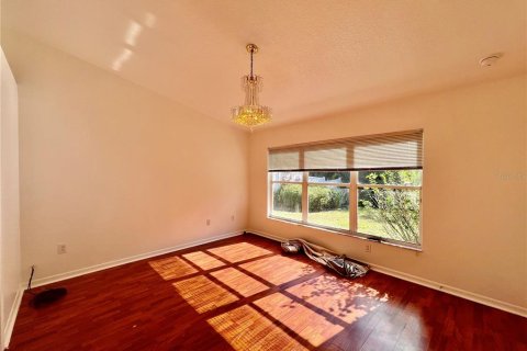 House in Wesley Chapel, Florida 3 bedrooms, 139.82 sq.m. № 2258895 - photo 11