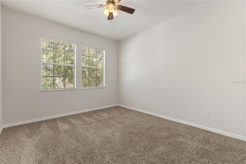 Townhouse in Windermere, Florida 2 bedrooms, 114.46 sq.m. № 2223070 - photo 18