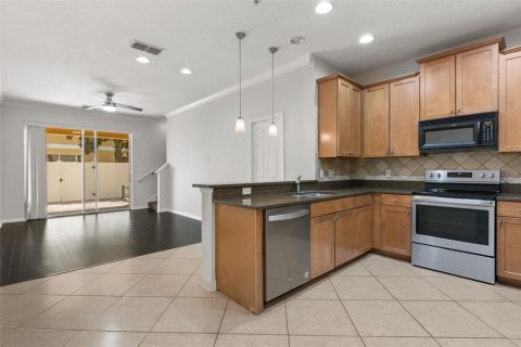Townhouse in Windermere, Florida 2 bedrooms, 114.46 sq.m. № 2223070 - photo 9