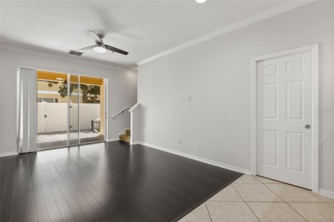 Townhouse in Windermere, Florida 2 bedrooms, 114.46 sq.m. № 2223070 - photo 5